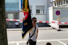 Fahnenträger beim Umzug